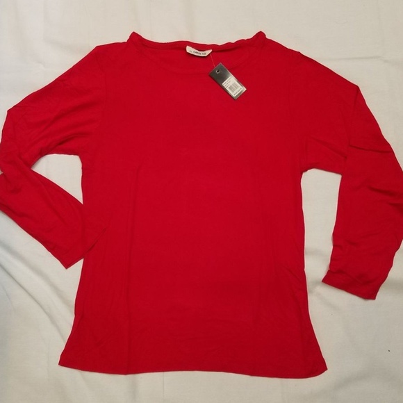 Carol Vee Tops - Red Sz M Long Sleeve T by Carol Vee